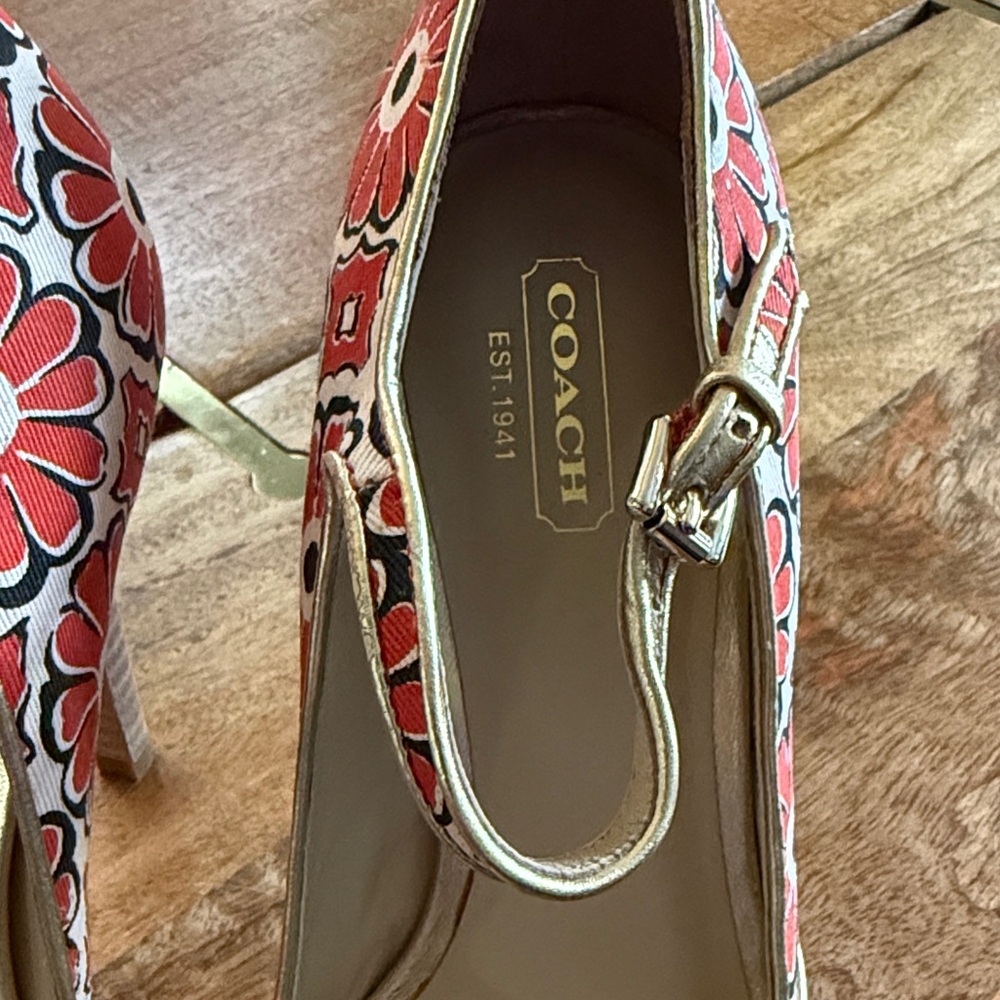 NWOB Coach Floral Heels - Picture 3 of 10